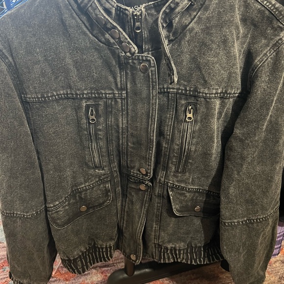 BNWT black denim jacket - Picture 10 of 11
